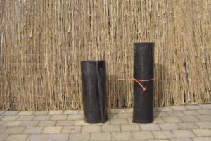 Twee rollen rhizoombegrenzer.